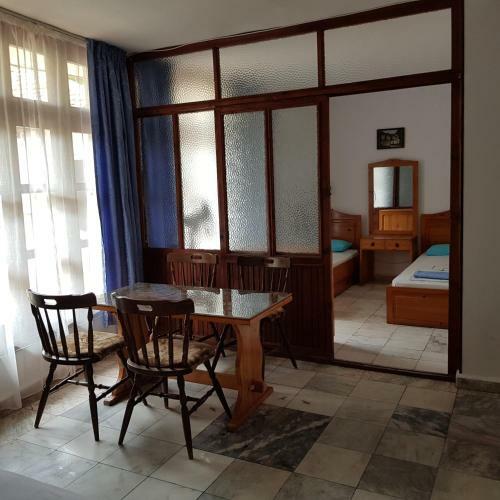 Hostal Slantse