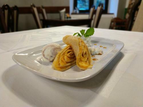 Hotel U L�py