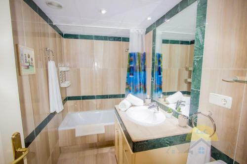 Apartamento En Benalm�dena Costa A 350 Mt Playa!!