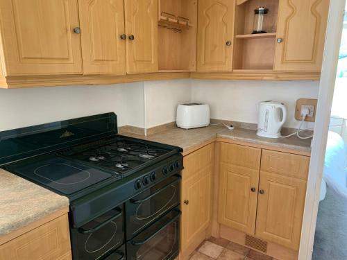 Private Countryside Holiday Cabin 10 Mins From Brighton