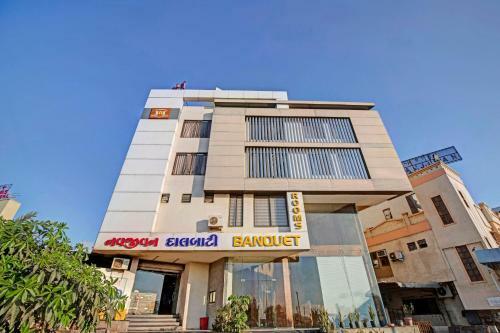 Townhouse 907 Hotel Navjivan