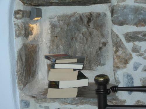 Old Stone House Roussou