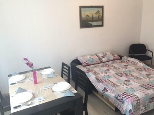 Apartamento Garsoniera Simo