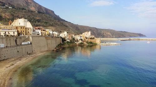 Hostal Marina Blu Rooms