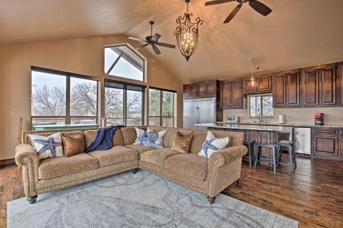 Kingston Cabin With Easy Access To Lake Texoma!