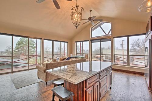 Kingston Cabin With Easy Access To Lake Texoma!