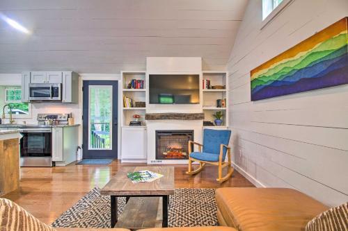 Stylish Mountain Home Near Ski, Golf And Manchester!