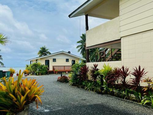 Hotel Rinos Beach Bungalow