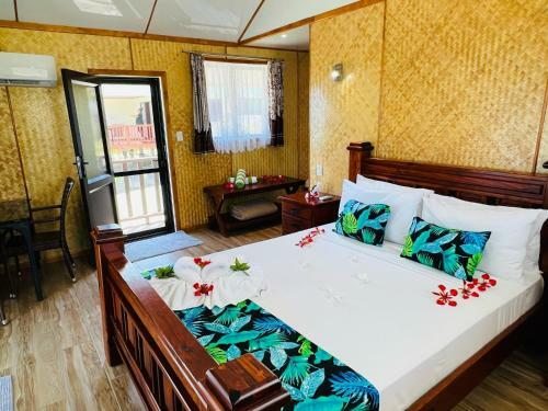 Hotel Rinos Beach Bungalow