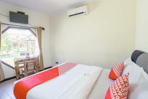Collection O 1651 Purnama Beach Hotel