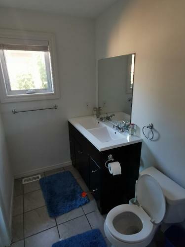 Bedroom #1 With Ensuite Washroom
