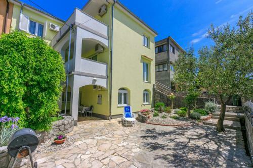 Apartments And Room Slavica