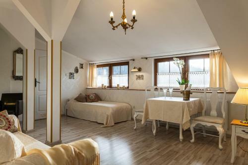 Hotel Dw�r Korona Karkonoszy