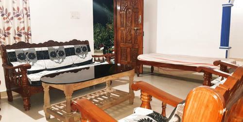 Villa Manjushree Holidays Home Coorg