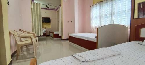 Hotel Karthik Tower Srirangam