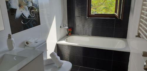 Apartamentos La Pradera De Isla
