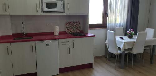 Apartamentos La Pradera De Isla