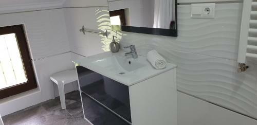 Apartamentos La Pradera De Isla