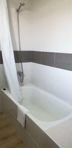 Apartamentos La Pradera De Isla