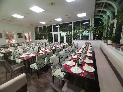 Hostal Pension & Restaurant Tsingdao