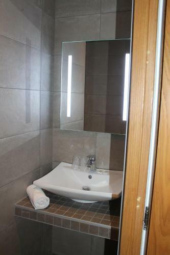 Hostal Relais Ville Vieille