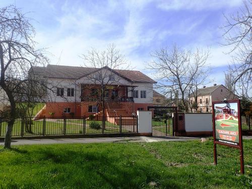 Hostal Vila Zuela