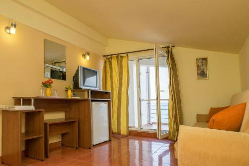 Hostal Vila Ara