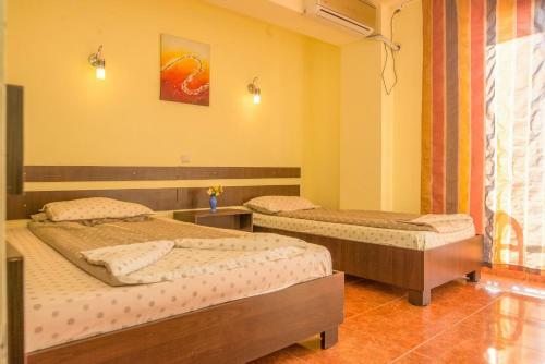 Hostal Vila Ara