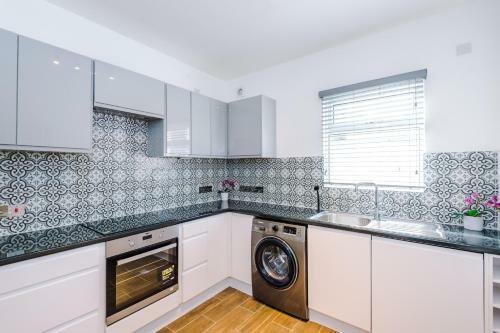 Luxurious Master Room Homes In Liverpool