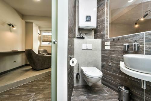 Hostal Accommodation Piazzetta Marina