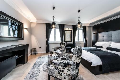 Hostal Accommodation Piazzetta Marina