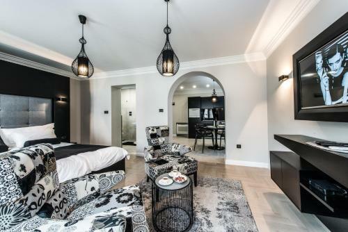 Hostal Accommodation Piazzetta Marina