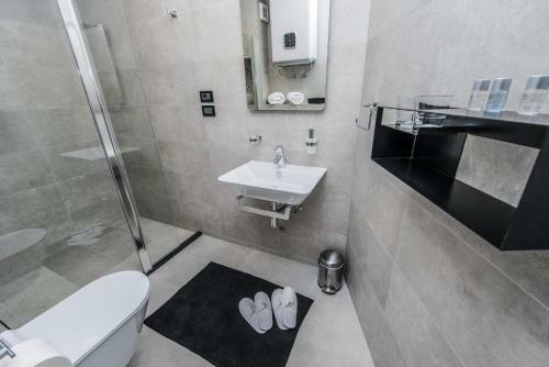 Hostal Accommodation Piazzetta Marina