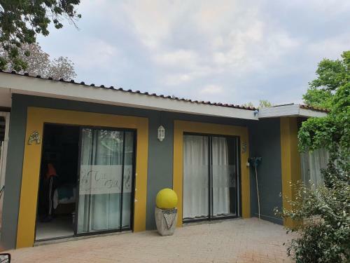 Hostal Che La Moir Guesthouse