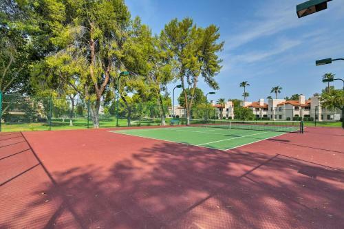 Apartamento Charming Scottsdale Condo With Patio And Grills!