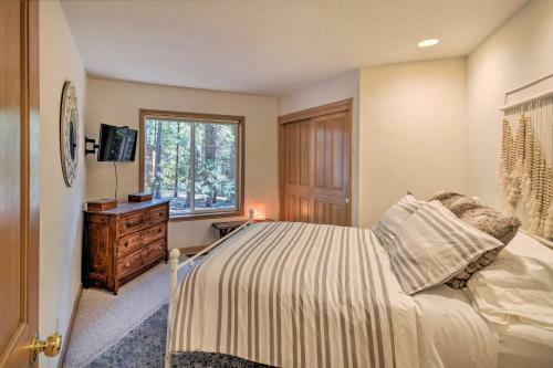 Immaculate Cabin With Bbq Deck And Community Pool