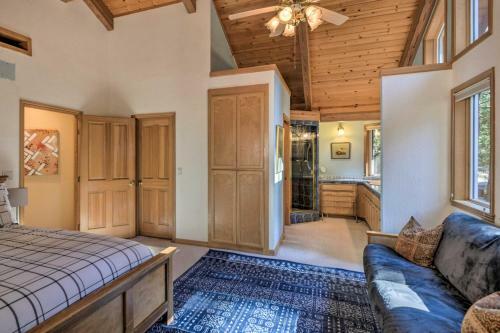 Immaculate Cabin With Bbq Deck And Community Pool