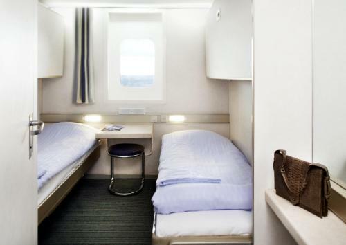 Dfds Mini Cruise Amsterdam - Newcastle - Amsterdam