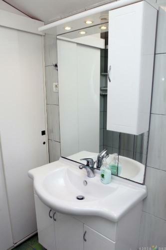 Sea View Apartments Orko