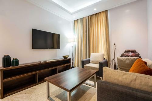 Boardroom Apartments