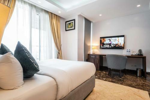 Boardroom Apartments