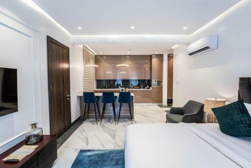 Boardroom Apartments