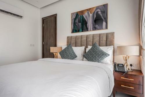 Boardroom Apartments
