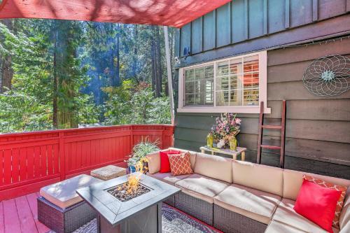 Boho Crestline Cabin, 1 Mile To Lake Gregory!