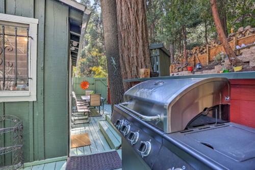 Boho Crestline Cabin, 1 Mile To Lake Gregory!