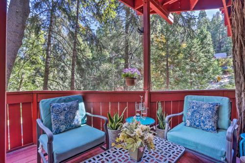 Boho Crestline Cabin, 1 Mile To Lake Gregory!