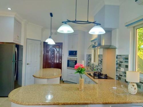 Luxury Beachfront Apartment By Green Turtle Residences