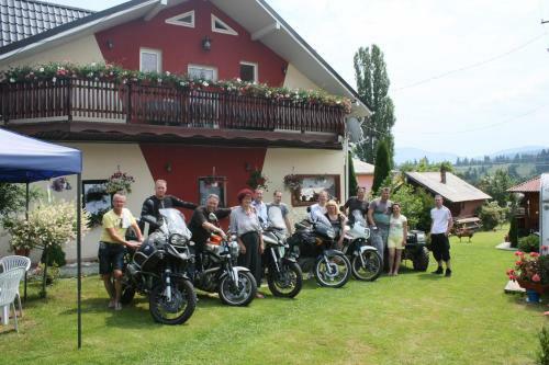 Hostal Pensiunea Off Road Calimani