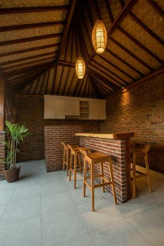 Bed & Breakfast Metangi Joglo House