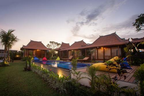 Bed & Breakfast Metangi Joglo House